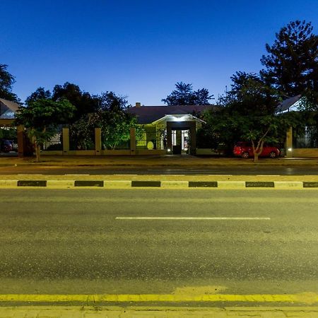Village Boutique Hotel オチワロンゴ エクステリア 写真