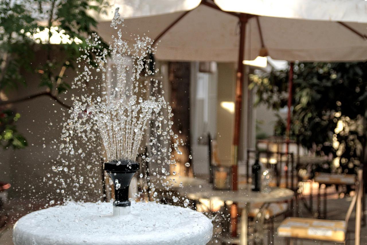 Village Boutique Hotel オチワロンゴ エクステリア 写真