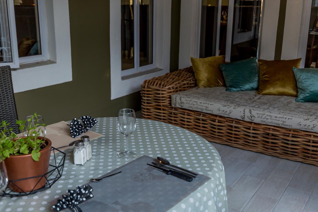 Village Boutique Hotel オチワロンゴ エクステリア 写真